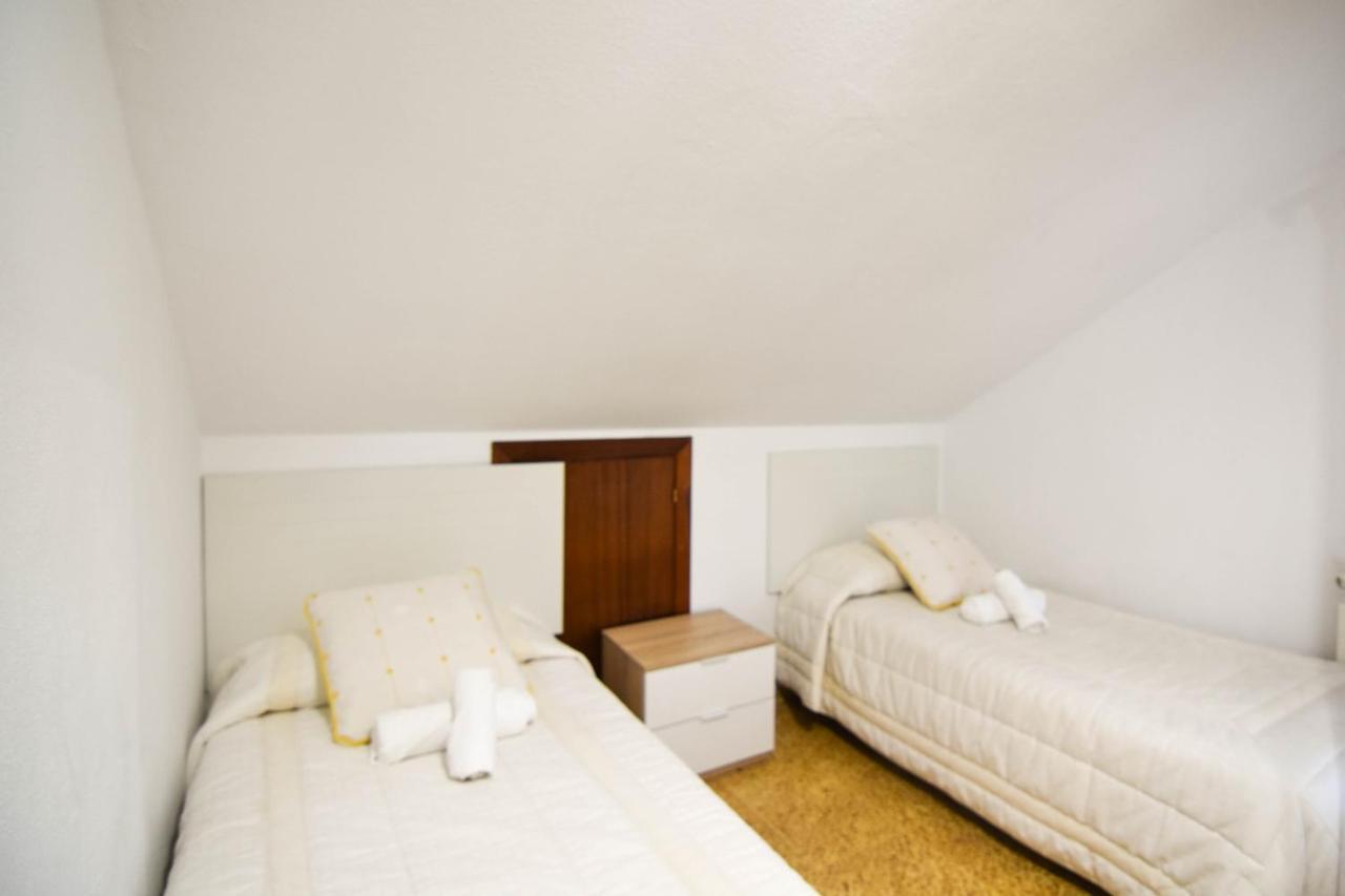 Amplio Y Comodo Chalet En Ajo Con Preciosas Vistas Exterior photo